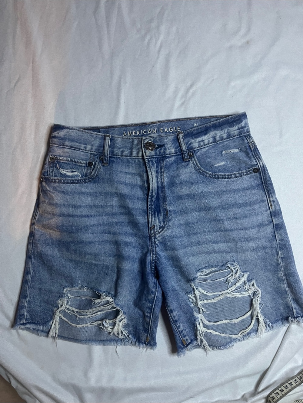American Eagle Distressed 90’s Boyfriend Denim Shorts